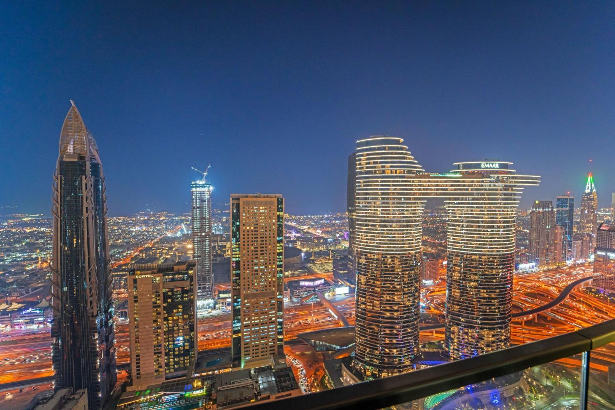 First Class 2Br With Full Dubai Skyline & Sea View Ngoại thất bức ảnh